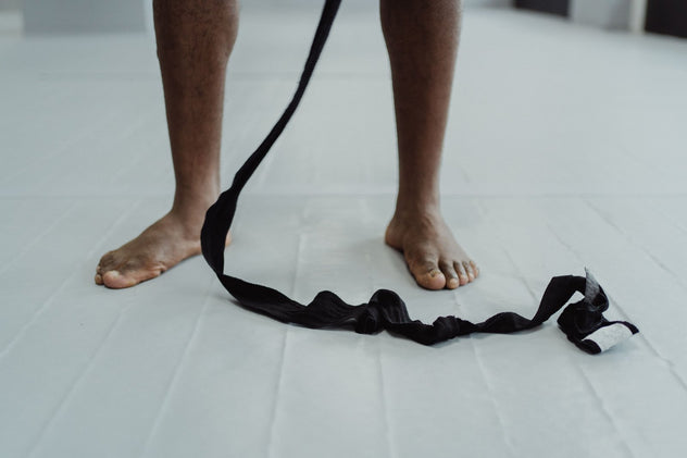 The Foot Under Every Lift. The Smallest Muscles In Your Body Decide Where The Floor Pushes Back.